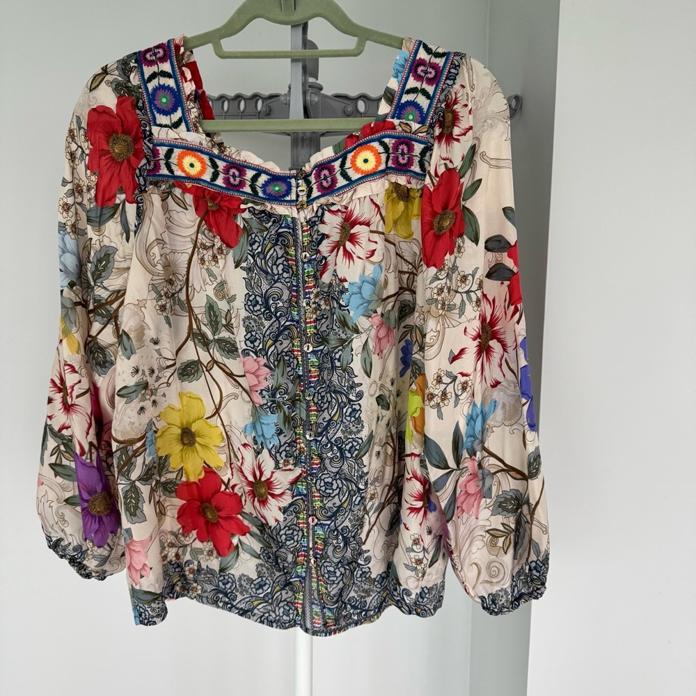 Johnny Was Archibal Luciana Floral Boho Silk Blouse Top Size M - Picture 4 of 7